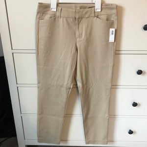 Old Navy mid rise pixie pants